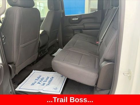 Used 2022 Chevrolet Silverado 1500 Custom Trail Boss w/ LPO, Dark Essentials Package image 9