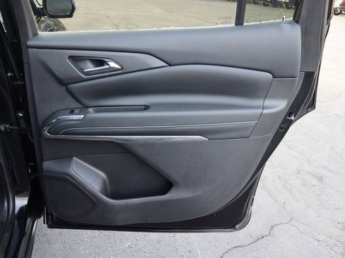 Used 2024 Chevrolet Traverse LS w/ Midnight/Sport Edition image 29