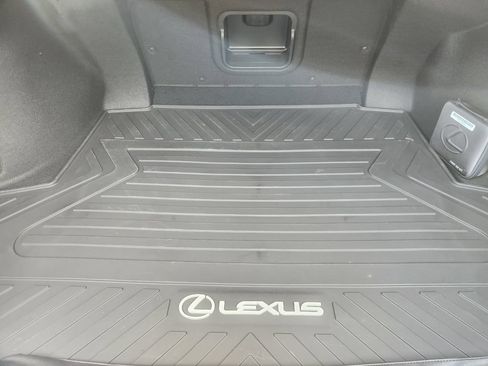 Certified 2023 Lexus ES 300h Ultra Luxury w/ Accessory Package (Z2) FWD image 33