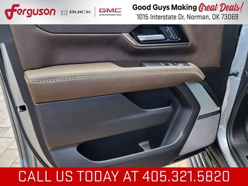 New 2026 GMC Yukon Denali Ultimate AWD/4WD image 13