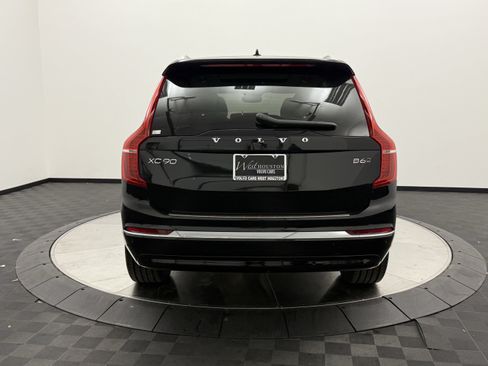 Certified 2023 Volvo XC90 B6 Plus w/ Protection Package Premier AWD/4WD image 6