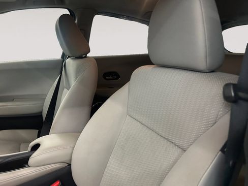 Used 2018 Honda HR-V EX image 15