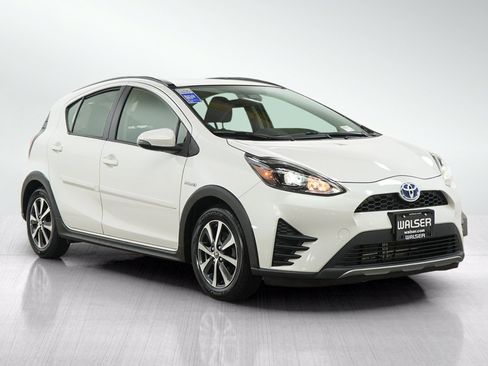 Used 2018 Toyota Prius C Two w/ Carpet Mat Package FWD image 7