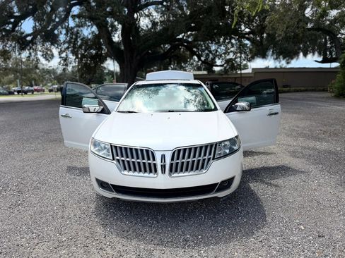 Used 2011 Lincoln MKZ FWD image 2