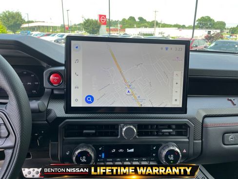 Used 2025 Toyota Tacoma TRD Pro AWD/4WD image 16