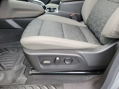 Used 2024 Chevrolet Colorado ZR2 w/ Safety Package AWD/4WD image 14