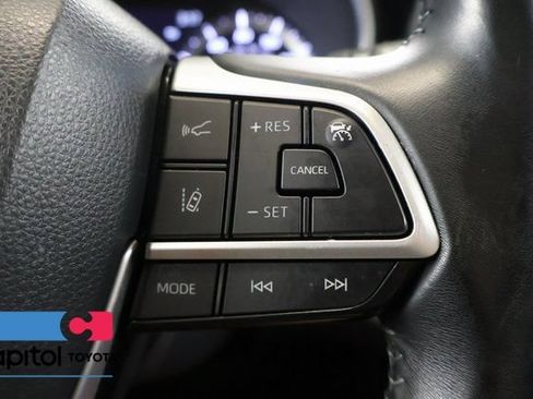 Used 2023 Toyota Highlander XSE AWD/4WD image 19