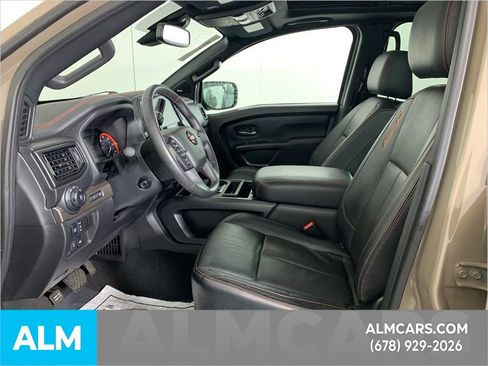 Used 2021 Nissan Titan PRO-4X w/ Pro-4x Convenience Package image 9