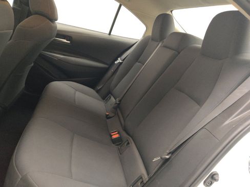 Used 2021 Toyota Corolla LE w/ Carpet Mat Package (TMS) FWD image 18