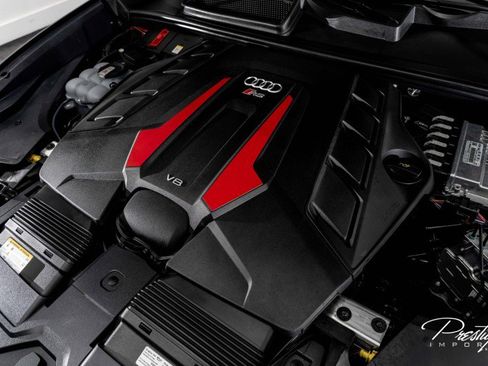 Used 2025 Audi RS Q8 performance image 7