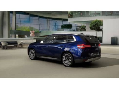 Used 2026 BMW X3 xDrive30 w/ Premium Package image 3