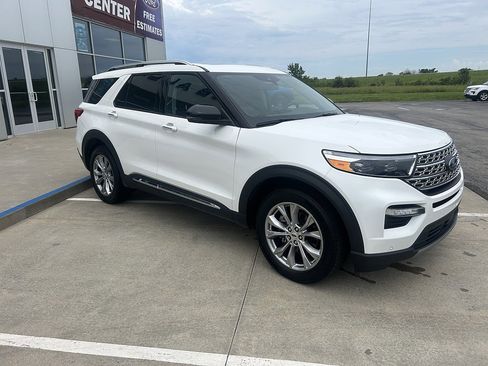 Used 2024 Ford Explorer Limited w/ Limited Technology Package AWD/4WD image 7