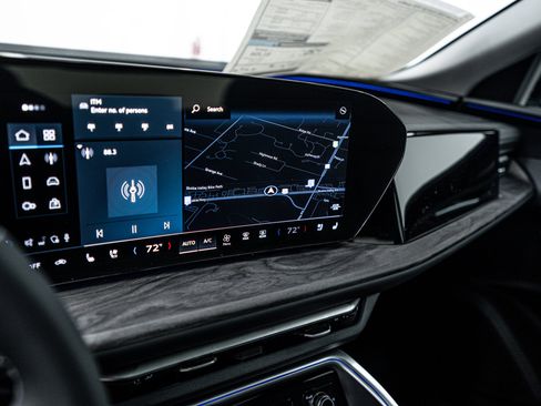 New 2025 Audi Q5 Premium Plus image 11