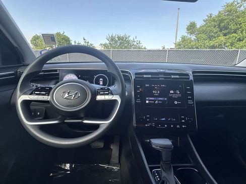 Used 2024 Hyundai Tucson SEL FWD image 17