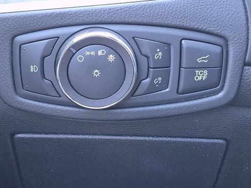 Used 2019 Ford Edge SEL w/ Equipment Group 201A FWD image 28