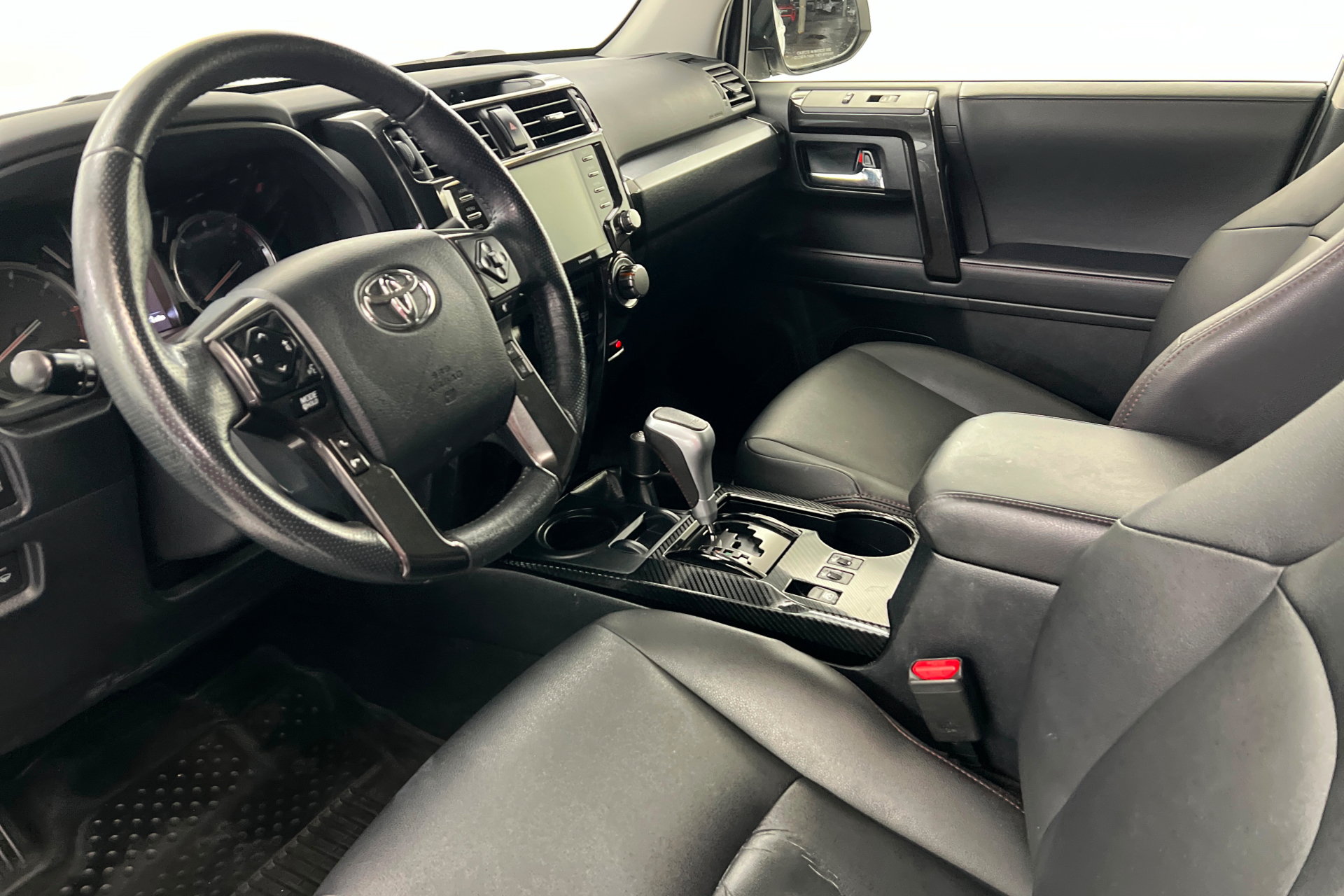 Used 2023 Toyota 4Runner TRD Off-Road Premium AWD/4WD image 16