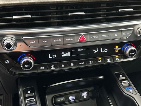 Used 2021 Kia Telluride EX w/ EX Premium Package image 30