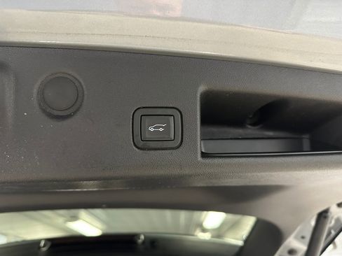 Certified 2024 Chevrolet Equinox RS w/ LPO, Floor Liner Package image 24