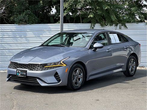 Used 2022 Kia K5 LXS FWD image 6