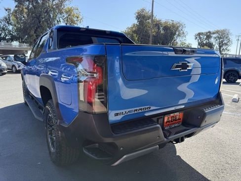 New 2026 Chevrolet Silverado EV Trail Boss image 7