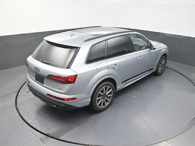 Used 2022 Audi Q7 2.0T Premium Plus w/ Premium Plus Package AWD/4WD image 29