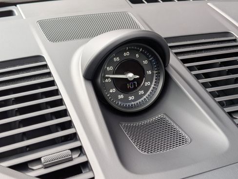 Used 2025 Porsche 911 Carrera 4 GTS image 22