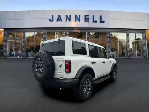 New 2025 Ford Bronco Badlands AWD/4WD image 3
