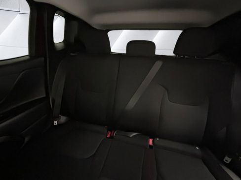 Used 2017 Jeep Renegade Trailhawk image 18