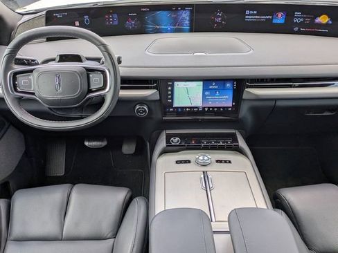 New 2025 Lincoln Navigator Reserve w/ Jet Appearance Package AWD/4WD image 14