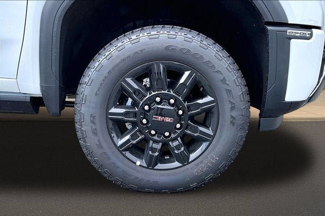 New 2026 GMC Sierra 2500 AT4 w/ AT4 Premium Plus Package AWD/4WD image 13