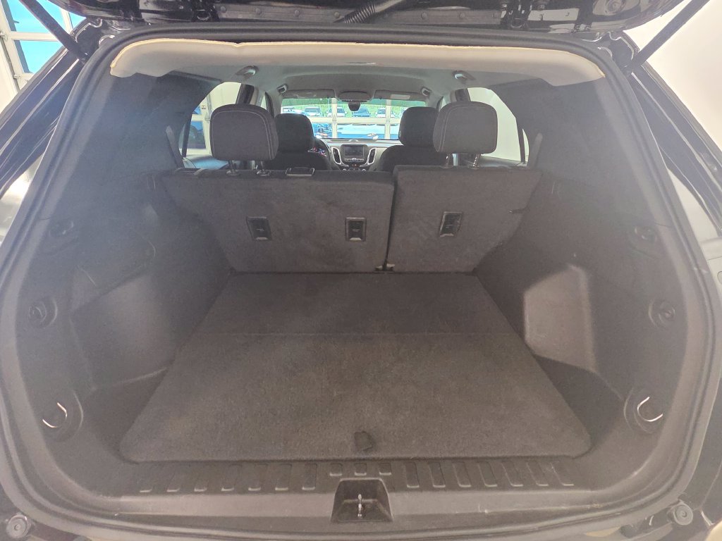 Used 2022 Chevrolet Equinox LS w/ LS Convenience Package FWD image 24