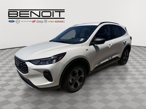 New 2026 Ford Escape ST-Line w/ Tech Pack #1 FWD image 1
