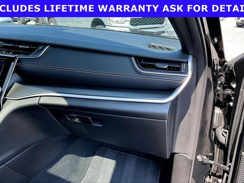 Used 2023 Jeep Grand Cherokee L Laredo AWD/4WD image 13