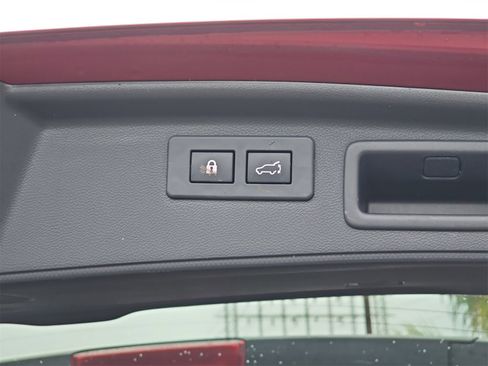 Used 2022 Subaru Forester Limited w/ Popular Package #3 image 14