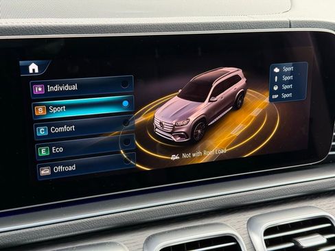 New 2026 Mercedes-Benz GLS 450 4MATIC image 7