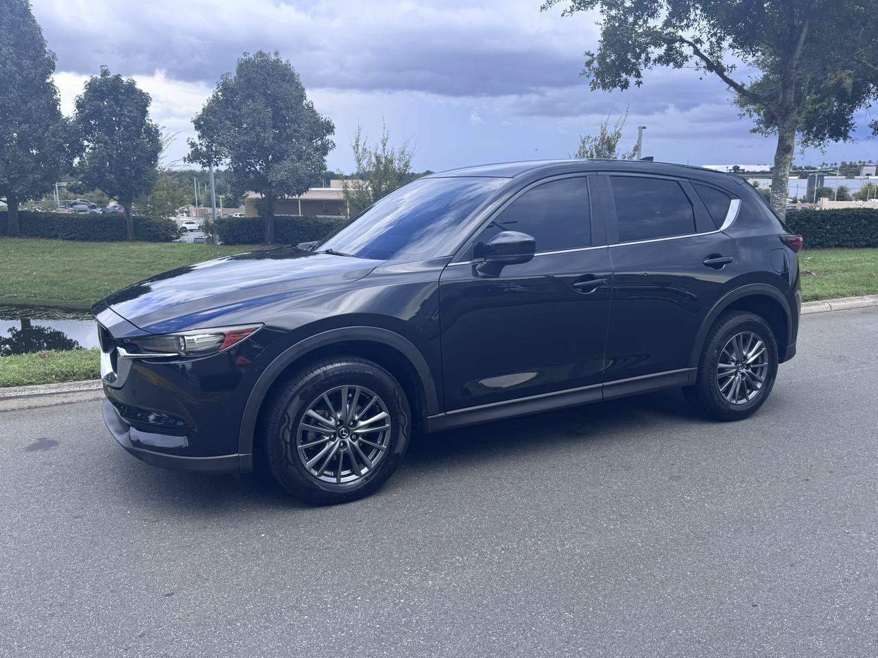 Used 2017 MAZDA CX-5 Touring w/ I-ACTIVSENSE Package FWD image 5