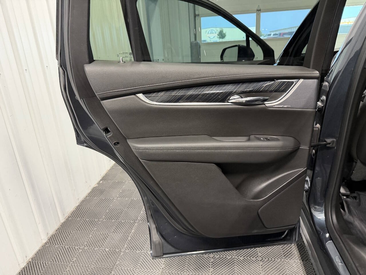 Used 2020 Cadillac XT6 Premium Luxury AWD/4WD image 37