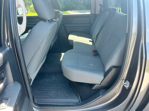 Used 2014 RAM 1500 Express AWD/4WD image 31