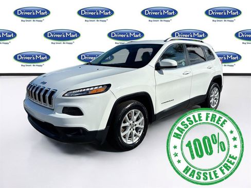Used 2017 Jeep Cherokee Latitude image 3