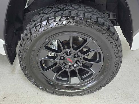 Used 2023 Toyota Tundra Limited w/ TRD Off-Road Package AWD/4WD image 9
