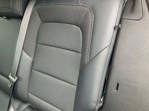 Used 2024 Chevrolet Equinox EV LT FWD image 29
