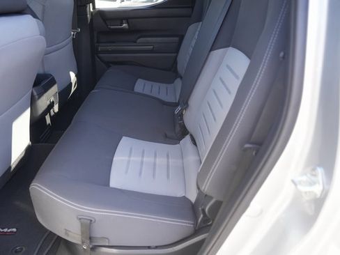 Used 2024 Toyota Tacoma TRD Off-Road image 12