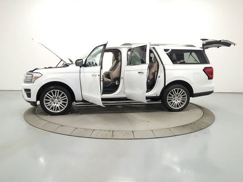 Used 2023 Ford Expedition Max Limited image 12