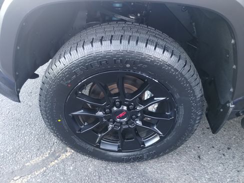 Used 2024 Toyota Tundra Limited image 21