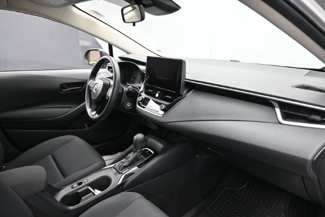 Used 2024 Toyota Corolla LE FWD image 30