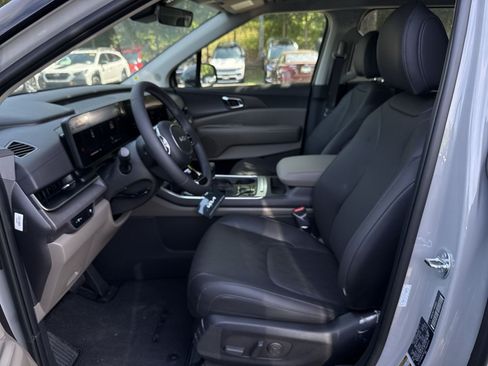 New 2026 Kia Carnival EX FWD image 27