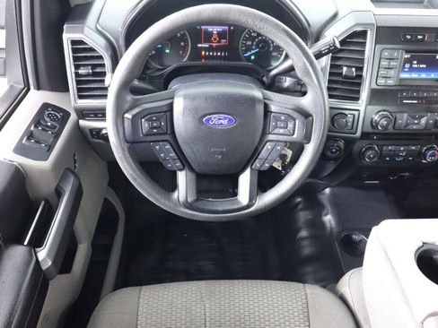 Used 2017 Ford F150 XLT w/ Trailer Tow Package image 31