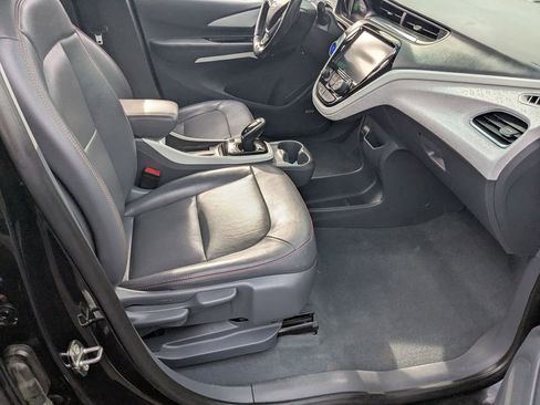 Used 2020 Chevrolet Bolt Premier w/ Infotainment Package image 36