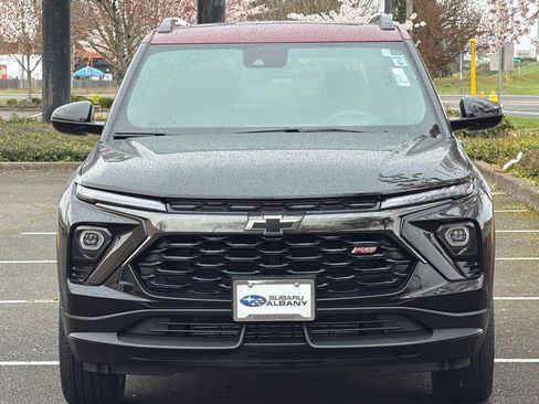 Used 2025 Chevrolet TrailBlazer RS w/ Convenience Package AWD/4WD image 9