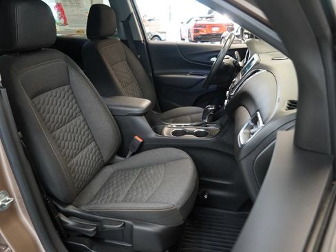 Used 2019 Chevrolet Equinox LT FWD image 34